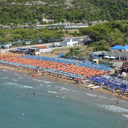 Ξενοδοχείο με διαμερίσματα Julia 3*