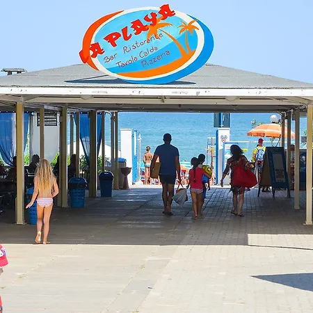 Julia מלון דירות 3*